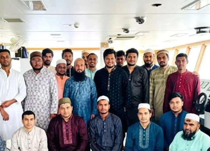 Stranded in Hormuz: 31 Bangladeshi Crew Aboard Banglar Joyjatra Spend Second Eid at Sea | JAR Magazine